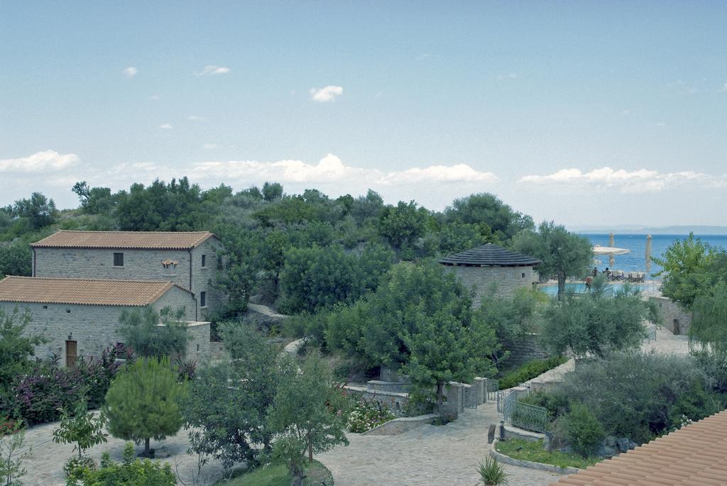 Smyros Resort Poúlithra Exterior foto